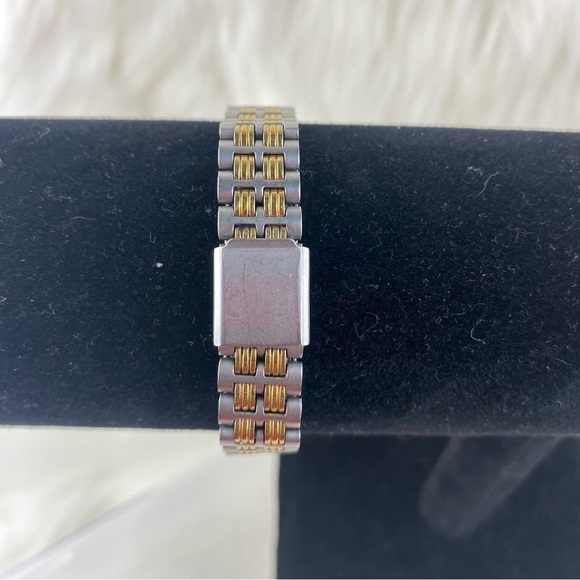 BULOVA WATCH - Picture 9 of 10